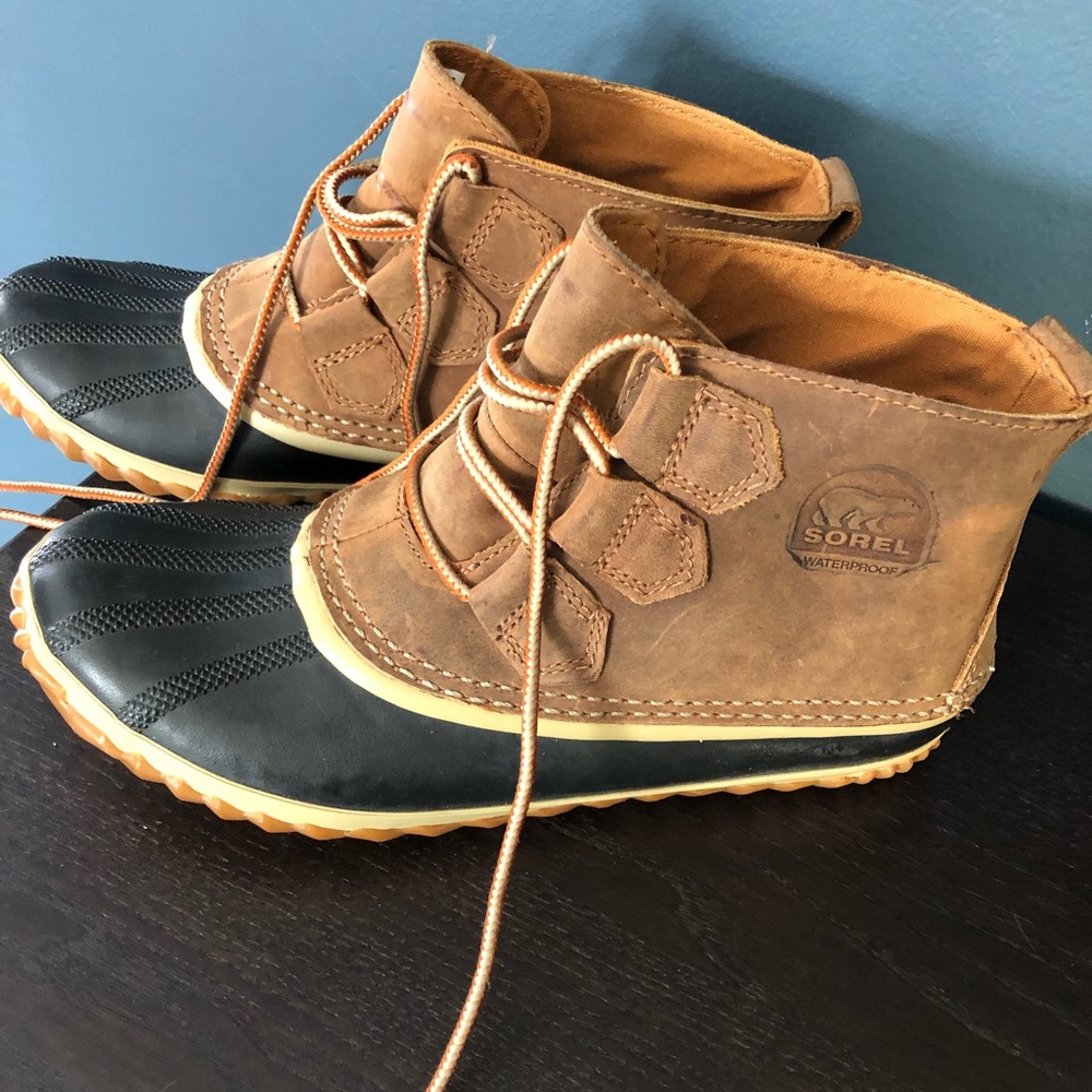 SOREL boots!!
